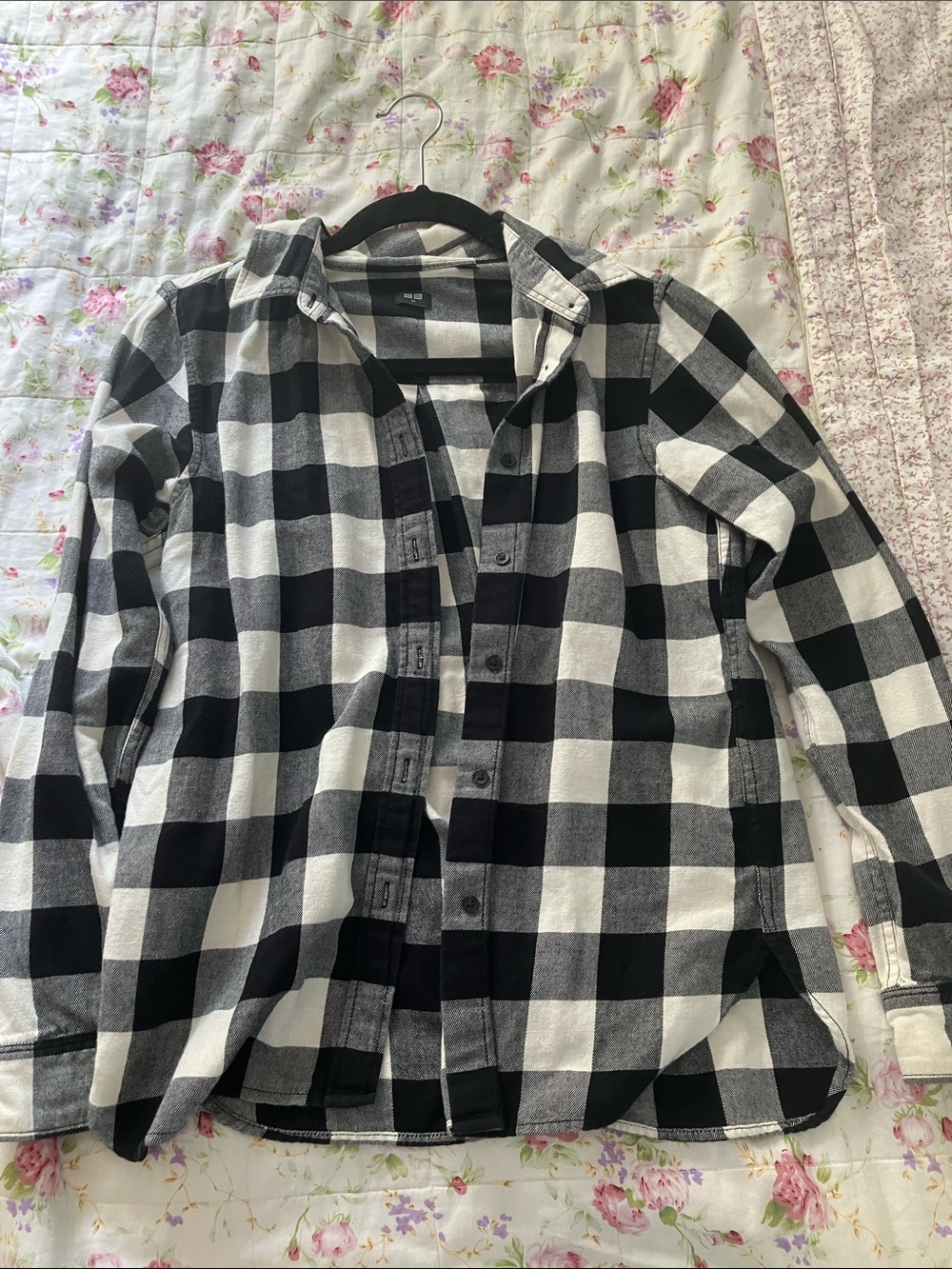 Uniqlo Black and white flannel cotton shirt